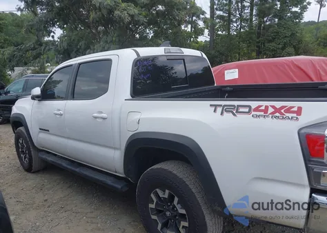 2021 Toyota Tacoma Trd Off-Road z USA, uszkodzony, nr VIN 3TMCZ5AN7MM377745